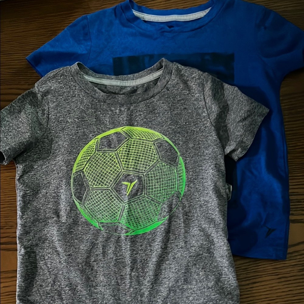 Old Navy Gray and Green Short Sleeve Tees